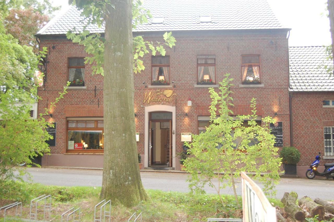Hotel Restaurant Yamas Im Haus Waldesruh Nettetal Esterno foto